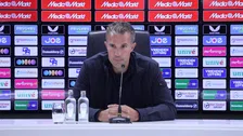 Van Persie ziet onverwachts nieuwe optie in defensie: 'Speelde heel goed'