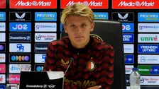Thumbnail for article: Steijn stoeit met aanvoerdersband: "Ik moet die bicep wat meer trainen"