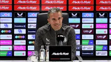 Thumbnail for article: Van Persie kijkt met een schuin oog naar CL-clash: 'In principe niemand sparen'