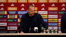 Heitinga kan oren niet geloven bij Ajax: 'Ha, jij komt gelijk met wanprestatie'