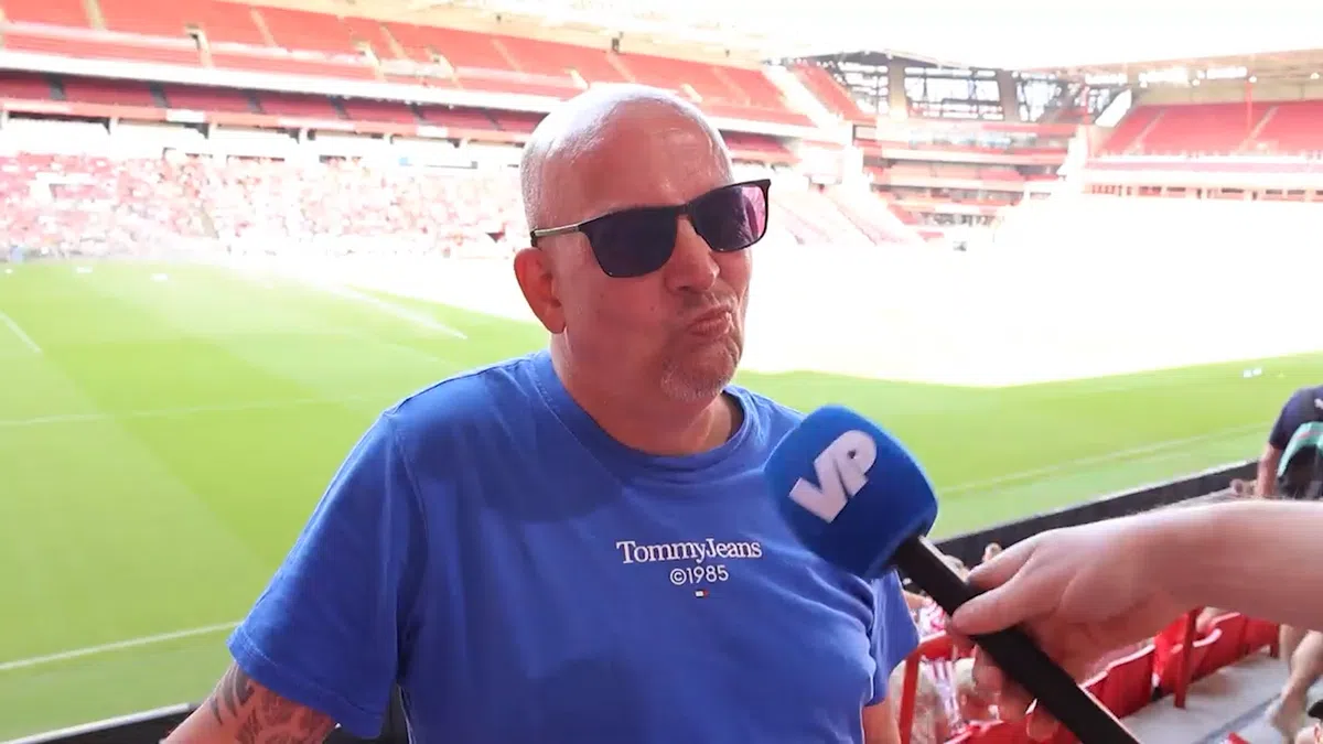 PSV-supporters delen mening Van Hanegem: 'Hij zorgt binnen het team voor onrust'