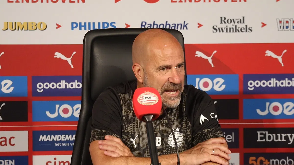 Bosz wil niets kwijt over mogelijke komst Vitesse-speler: 'Vind het oneerbiedig'