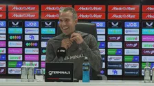 Thumbnail for article: Geweldig onderonsje Van Persie en Kraay: 'Heb mijn eigen vrouw meegenomen'