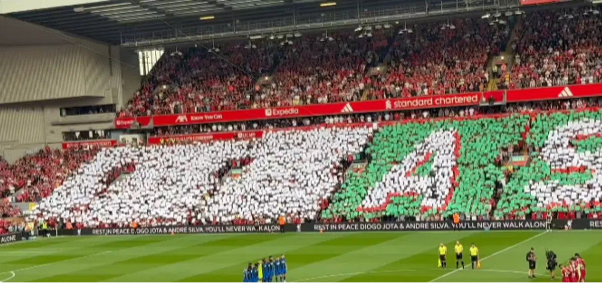 Kippenvel: Liverpool brengt eerbetoon aan Jota voor eerste PL-duel