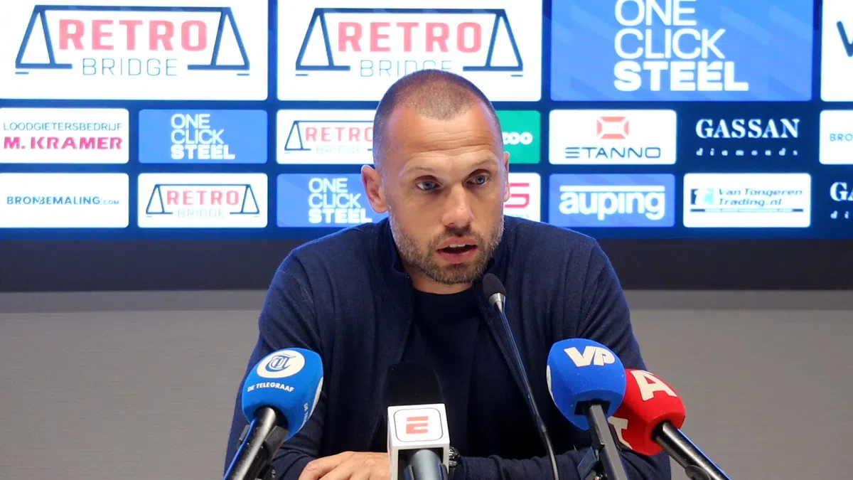 Heitinga bevestigt uitgaande Ajax-transfer: 'Wordt straks bekend gemaakt'