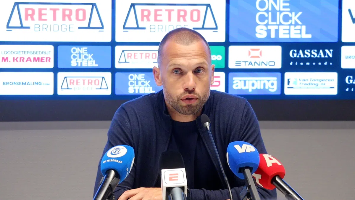 Heitinga komt met goed nieuws uit ziekenboeg: 'Zie hem snel terugkeren'