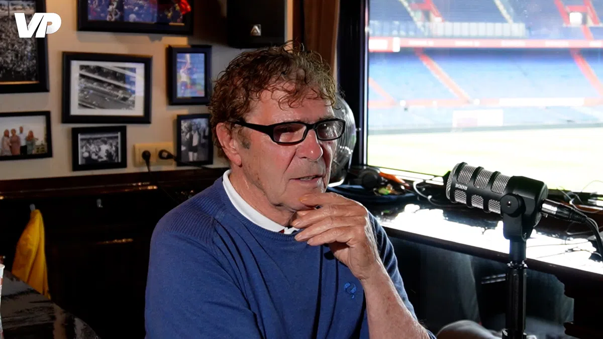 Van Hanegem begrijpt oproep Van Dijk: 'Daar hebben ze last van bij Liverpool'