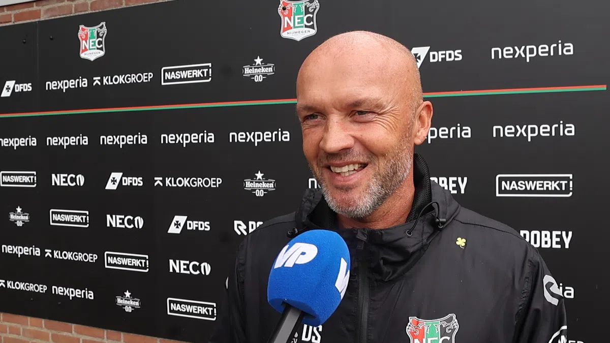 Schreuder vergeleken met twee absolute topcoaches: 'Zijn mooie complimenten'