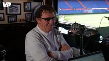 Thumbnail for article: Van Hanegem grapt over en beschermt Ihattaren: 'Ik heb ook tien ijslolly's op'
