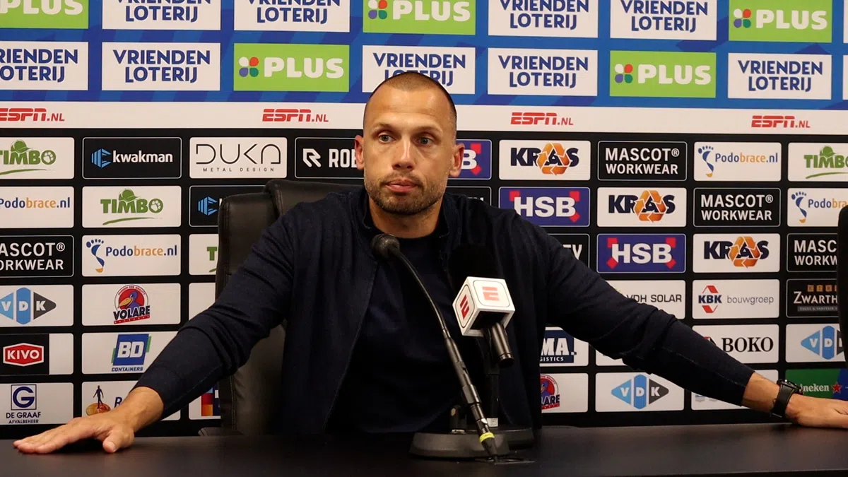 'Gefrustreerde' Heitinga bij Ajax: 'Als je ziet hoe wij onze poot terugtrekken...'