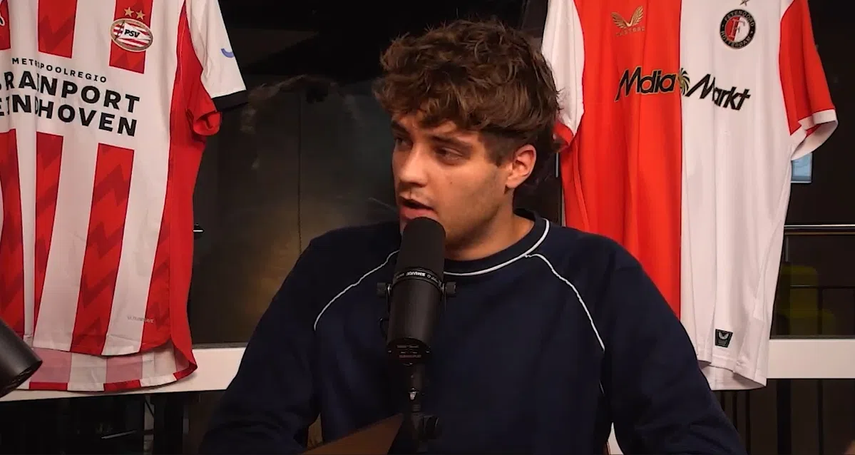 Ajax heeft papierwerk nét op tijd rond: 'Ze zijn ontsnapt aan een nieuw trauma'