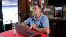 Thumbnail for article: Van Hanegem zegt alvast 'sorry' tegen Weghorst: 'Maar doe eens normaal, joh'