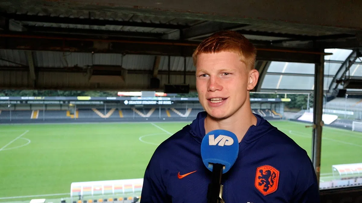Jong Oranje-parel 'zegt niet veel': 'Ik zeg niet zo veel, speel met mijn inzicht'
