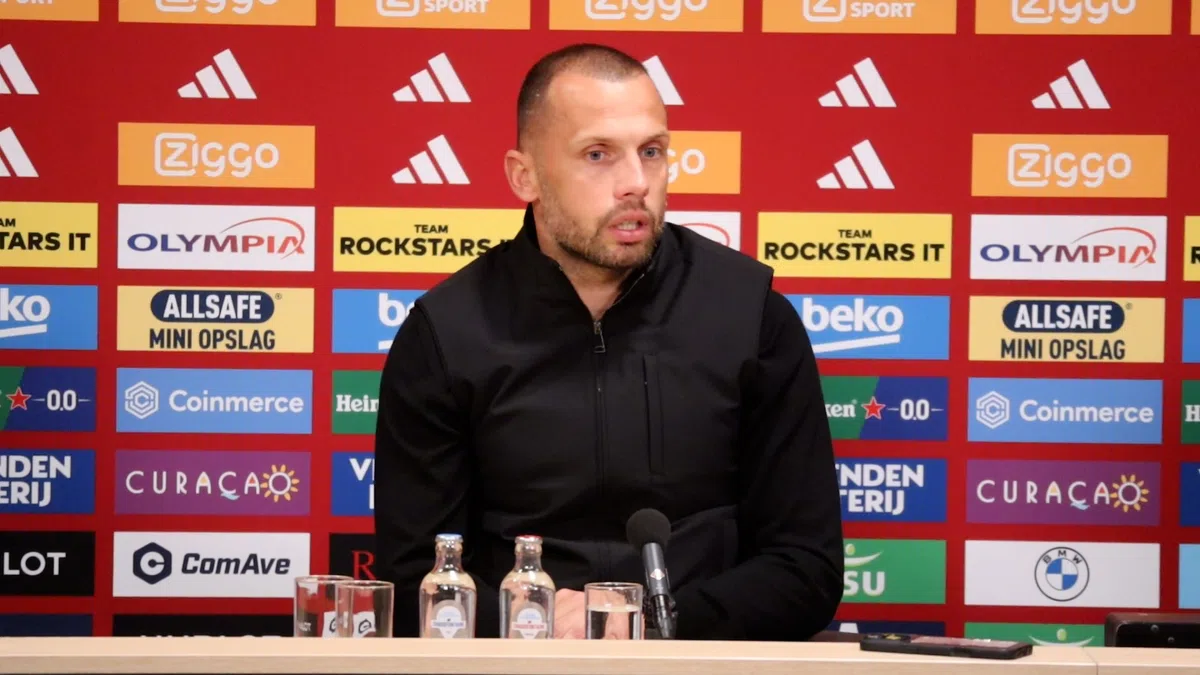 Heitinga ziet 'Ajax-voetbal' tijdens zege op PEC: "Dat moet de norm zijn"