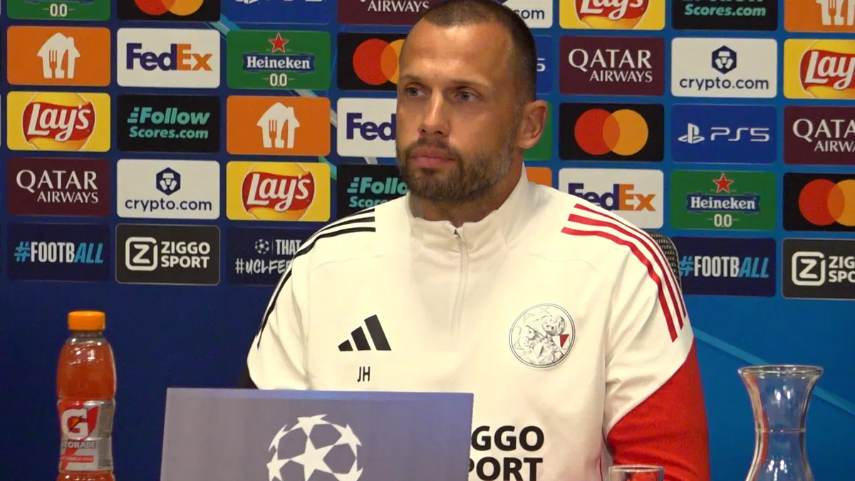 Heitinga verklapt wie Berghuis kan vervangen bij Ajax: 'Wordt één van die twee'