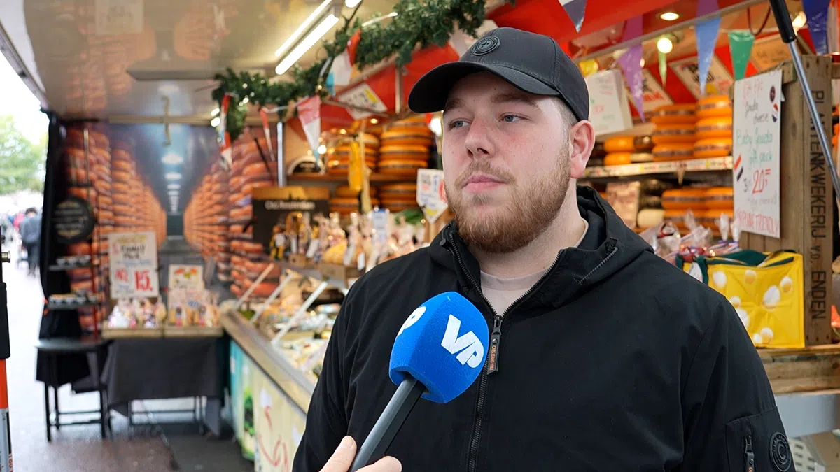 Vertrouwen in Heitinga daalt bij de fans: 'Waar zijn we in hemelsnaam mee bezig?'