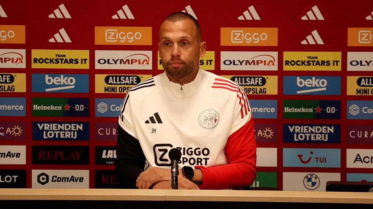 Heitinga bijt hard van zich af na vraag over Gloukh: ‘Jij bent op zoek naar drama'