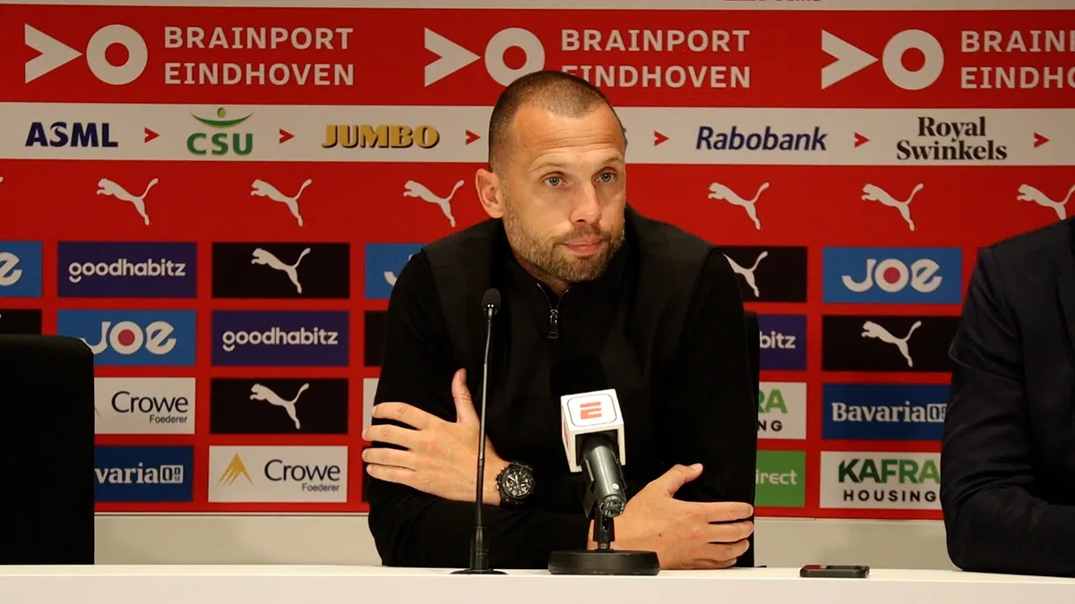 Heitinga trekt zich niks aan van kritiek journalist: 'Ik hoor jou ook af en toe'