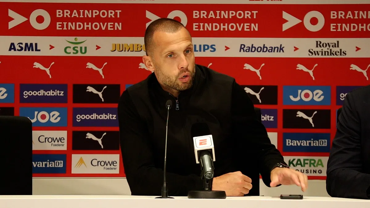 Heitinga na blessure Dolberg: ‘Dan ga je van twee spitsen naar nul’