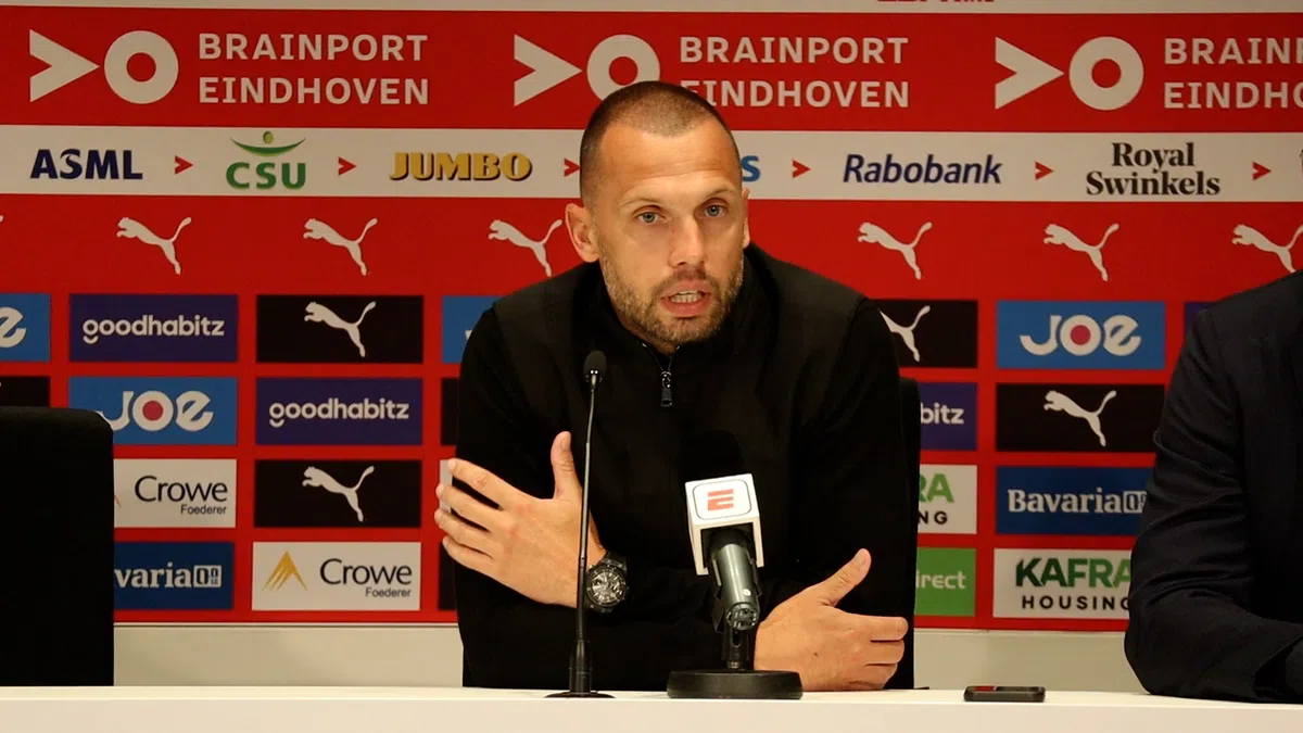 Heitinga ziet Ajax-aanwinst schitteren tegen PSV: 'Hij kan echt goed voetballen'
