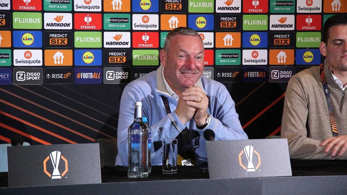 Jans tevreden over aankoop tegen Lyon: 'Dit is de speler die we moeten hebben'