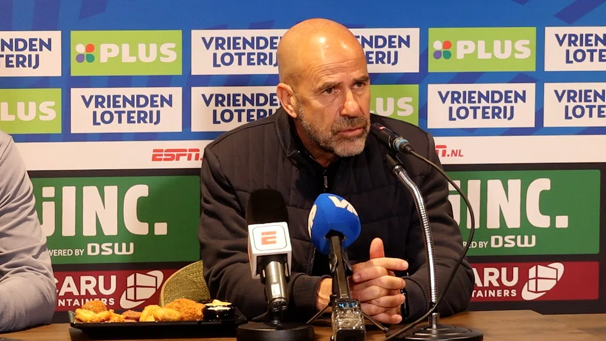 Bosz ziet PSV ondanks zege niet overtuigen: 'Dat miste ik in de eerste helft'