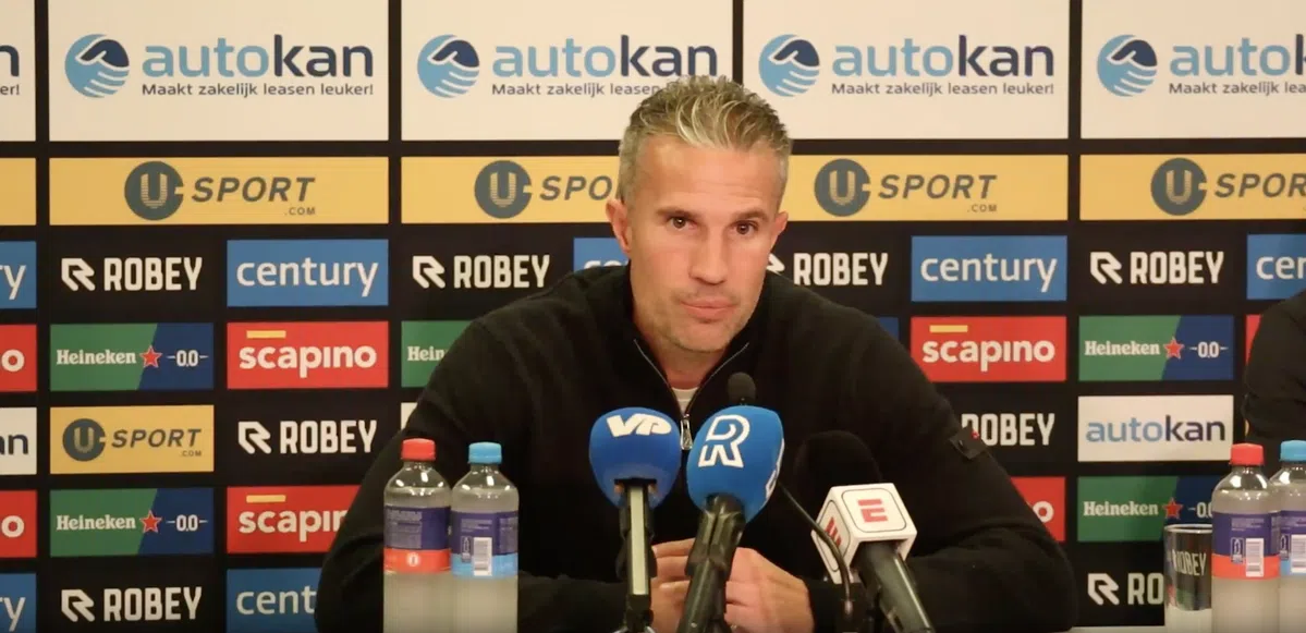 Van Persie ziet Feyenoord-aankoop uitvallen: 'Eerste signalen niet positief'
