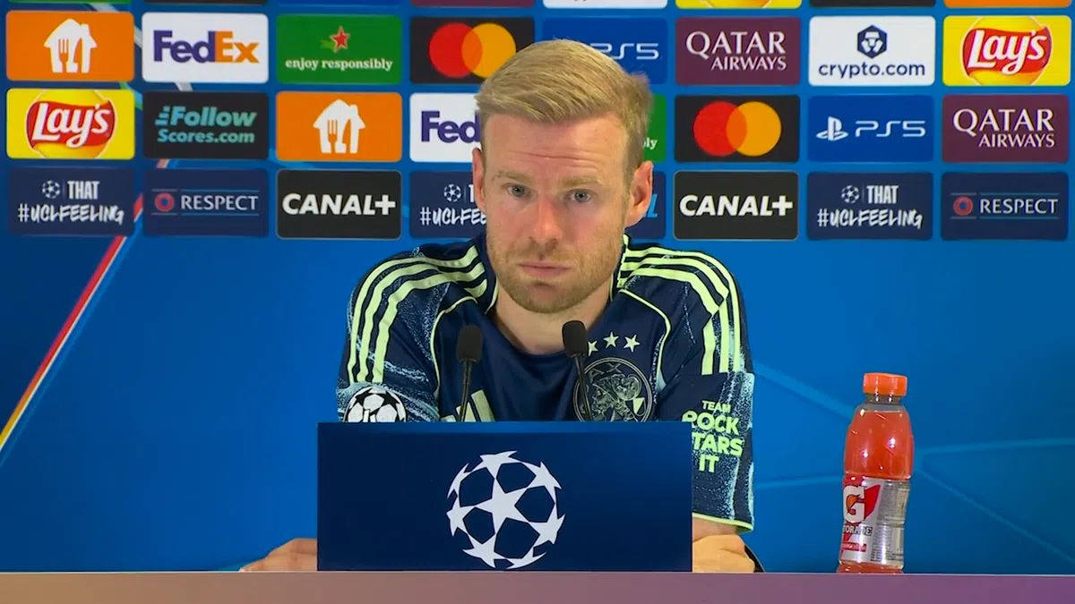 Klaassen krijgt vraag over Heitinga: 'Dat is het enige wat wij kunnen doen'