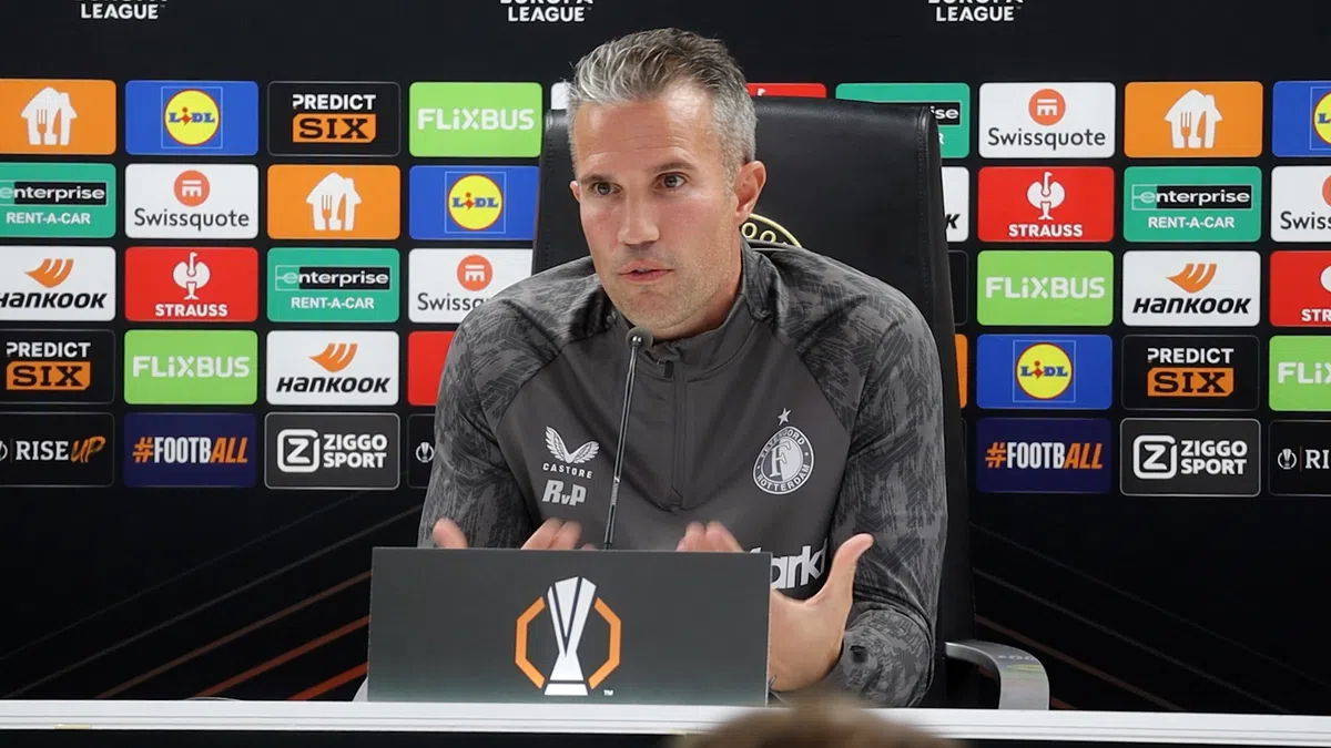Van Persie is lovend: 'Hij is exact hetzelfde als tweeënhalf jaar geleden'