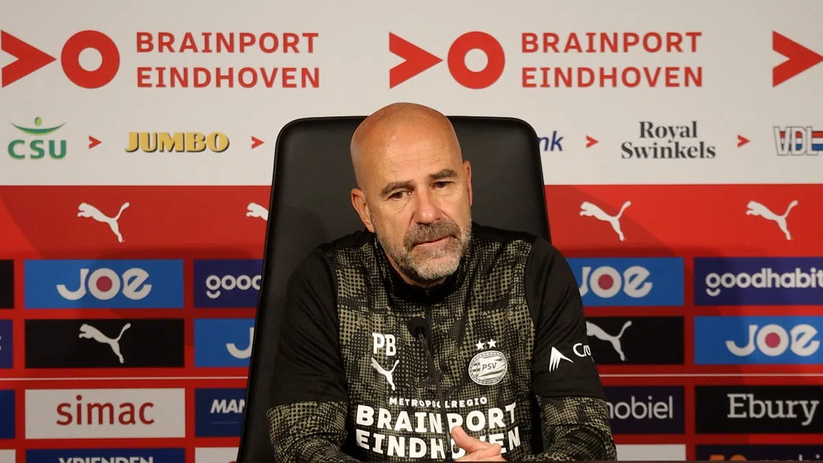 Bosz ziet bijzondere speler in eigen selectie: 'Alsof hij over water gaat lopen'
