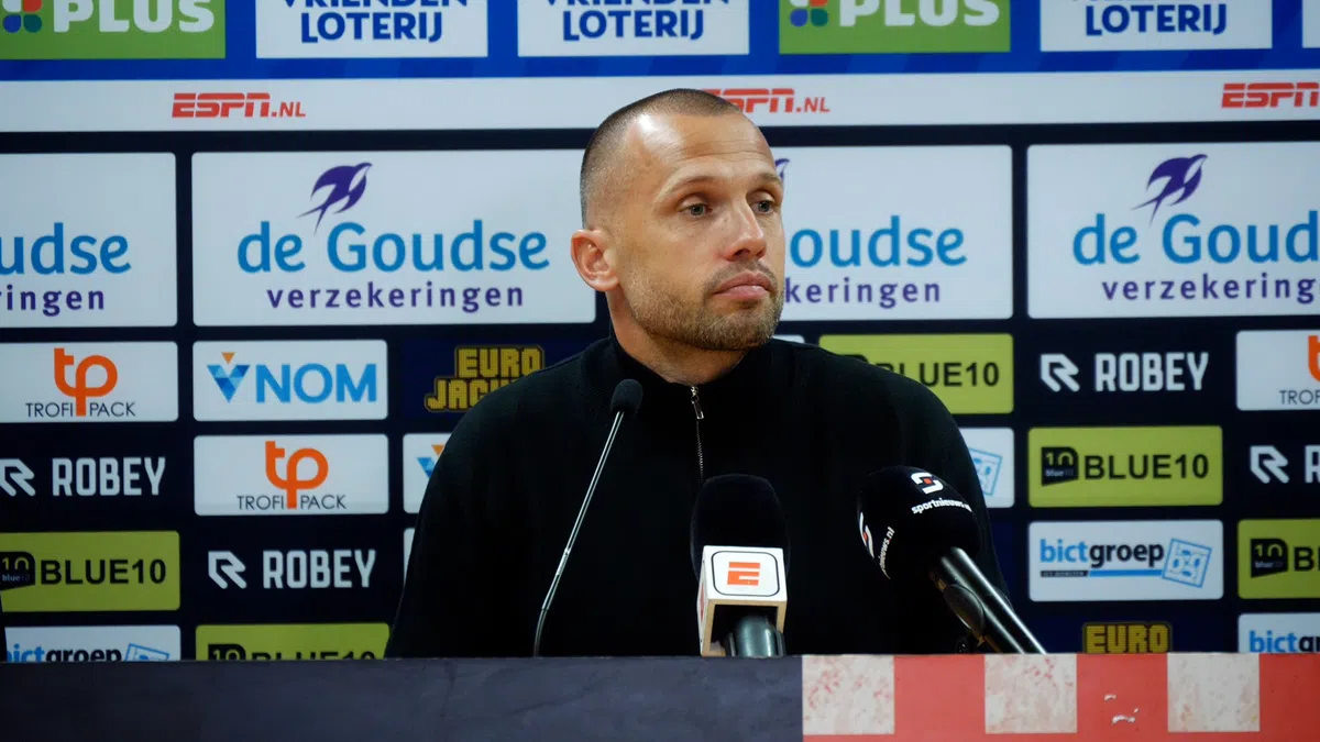 Heitinga draait om vraag blessuretijd heen bij Sparta-Ajax: 'Met die penalty...'
