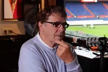 Thumbnail for article: Van Hanegem adviseert Eredivisie-coach: 'Als je niet opschiet, opdonderen'