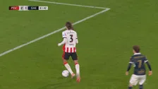 Thumbnail for article: De beelden: Gasiorowski met enorme ziekenhuisbal aan de basis van tegengoal PSV