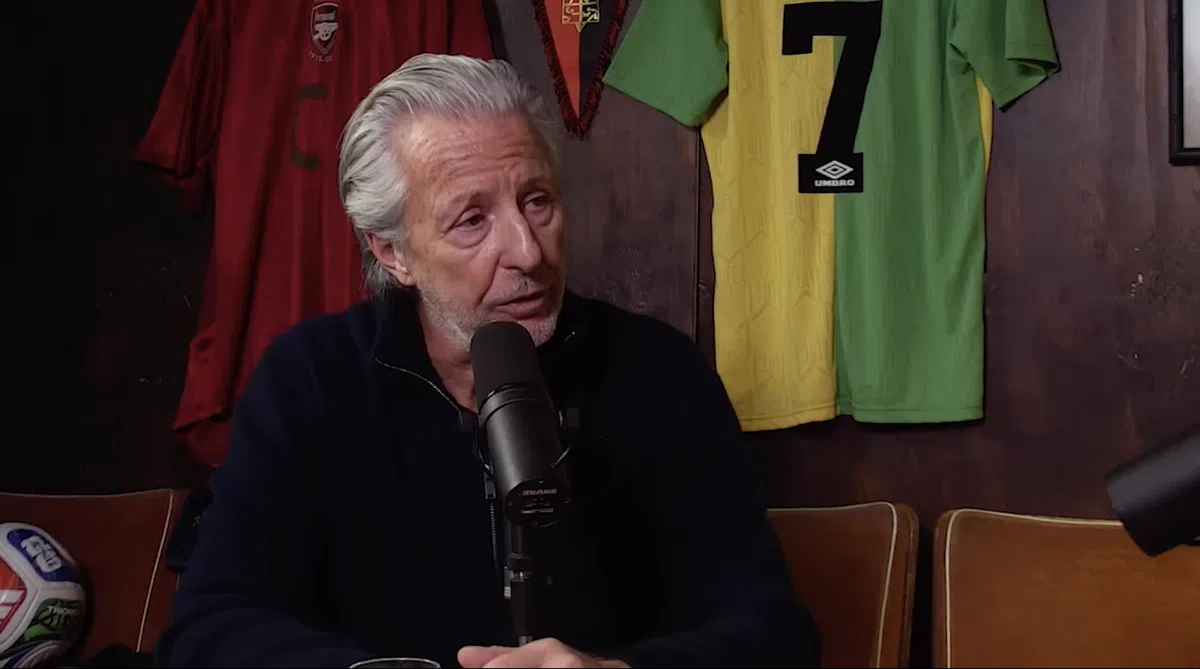 Feyenoord-icoon kreeg vroeg te maken met racisme: 'Ging toen om zijn huidskleur'