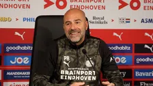 Thumbnail for article: Bosz lacht om voetbalanalisten: 'Dat is makkelijk als je zo je werk doet'