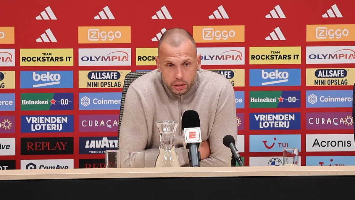 Heitinga eerlijk over 'lefgozertje' van Ajax: 'Maakte veel verkeerde keuzes'