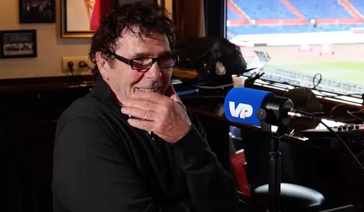 Van Hanegem kan ogen niet geloven na Hadj Moussa-moment: 'Dan slaan ze je toch dood'