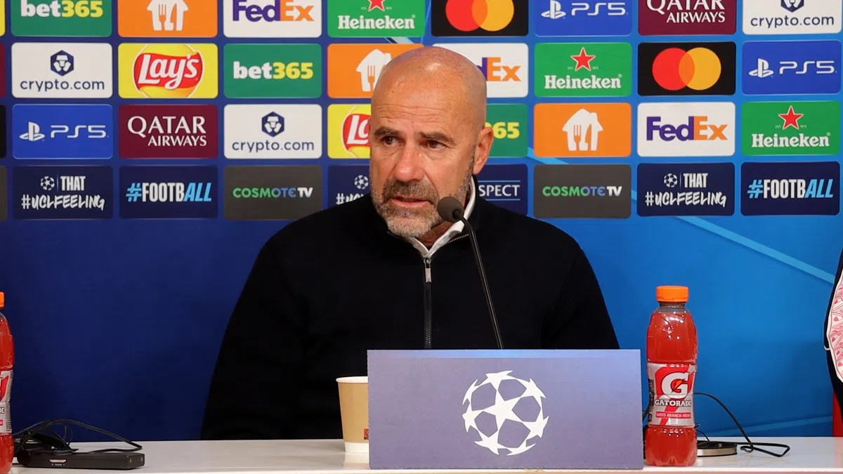 Bosz reageert stellig op vraag van journalist: 'Ja, gezien de wedstrijd wel'