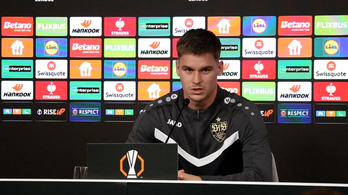 Hendriks prijst Feyenoord-selectie: 'Daarom staan ze eerste'