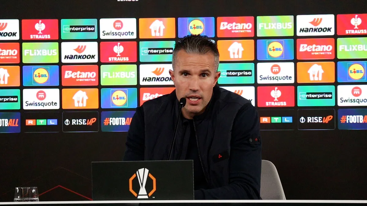 Van Persie geeft duidelijk Europa League-signaal af: 'Als we zo spelen...'