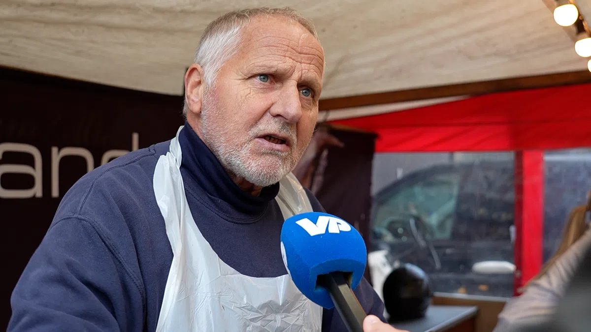 Ajax-fans eensgezind: 'Hij had nooit weg moeten gaan. Ze mogen hem van mij bellen'