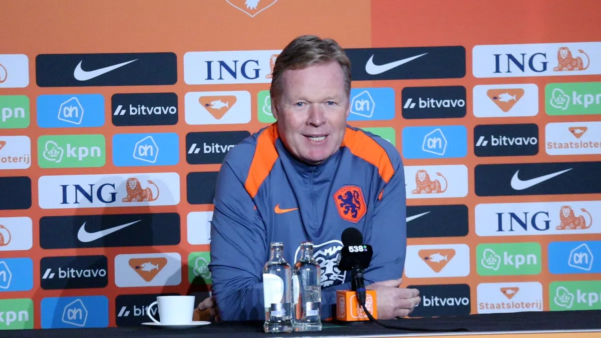 Koeman gevraagd naar inmiddels opgeroepen Emegha: 'Dat is duidelijk'