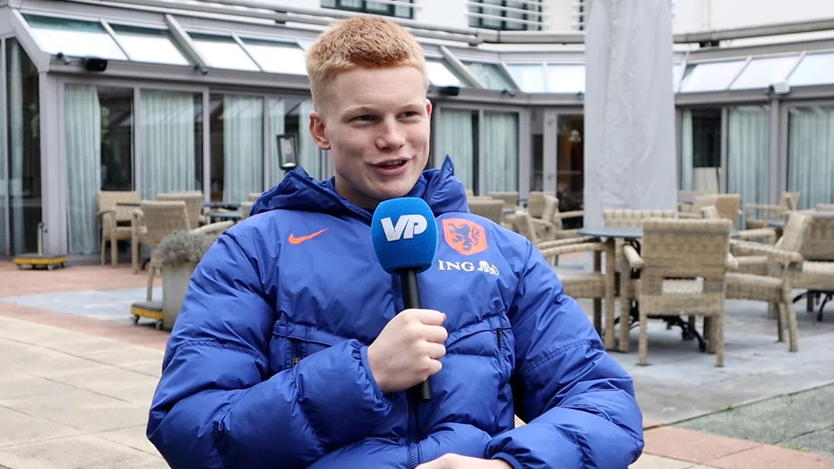 Smit onder de indruk van Oranje-internationals: 'Hoop dat ik ooit zo goed word'