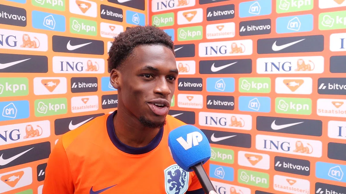 Jong Oranje-Uitblinker: 'Ik mis AZ, dat was eigenlijk mijn familie'