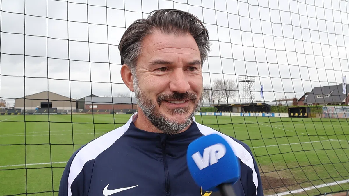 Hoefkens vergat het voetbal tijdens interlandperiode: 'Tot rust gekomen'