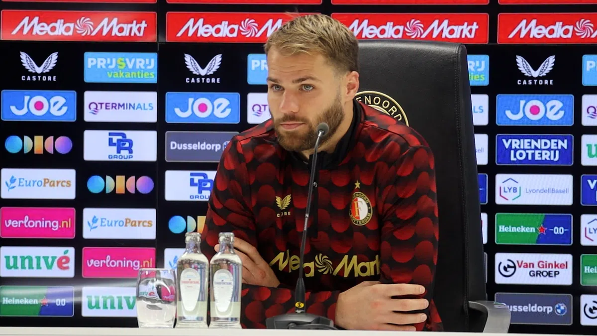 Nieuwkoop ziet reden tot zorg bij Feyenoord: 'Nu al een aantal keer zo geweest'