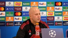 Thumbnail for article: Slot wijst tijdens lofzang over PSV naar Feyenoord: 'Ze zijn goed bezig'