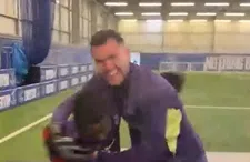 Thumbnail for article: In de boksring: vechtersbazen Gueye en Keane van Everton leggen ruzie bij