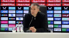 Thumbnail for article: Van Persie geeft blessure-update: 'Bij 6-0-stand nemen we geen risico'