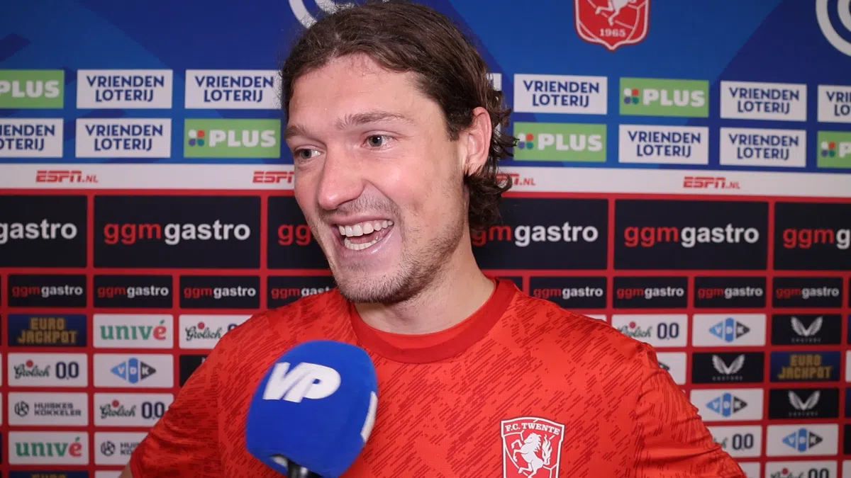 Lammers over penaltymoment Twente: 'Ik word naar achteren getrokken'
